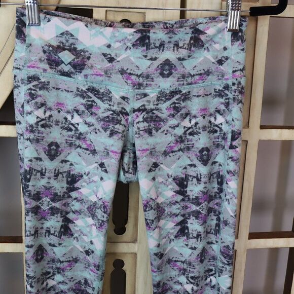 Athleta Teal Cosmic Chaturanga Capri Leggings Geometric Print Size XS - Picture 4 of 12